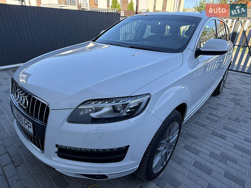 Позашляховик / Кросовер Audi Q7 2014 в Ірпені