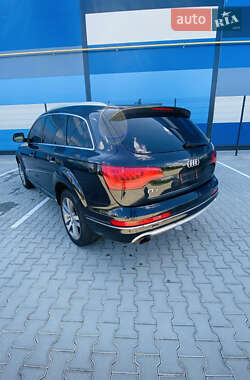Внедорожник / Кроссовер Audi Q7 2012 в 