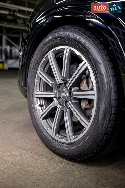 Позашляховик / Кросовер Audi Q7 2015 в Чернівцях