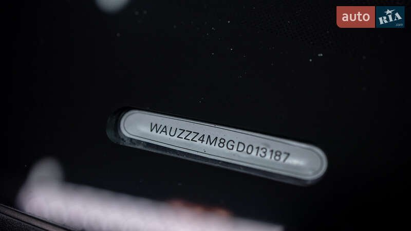 Позашляховик / Кросовер Audi Q7 2015 в Чернівцях