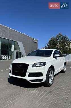 Внедорожник / Кроссовер Audi Q7 2012 в 