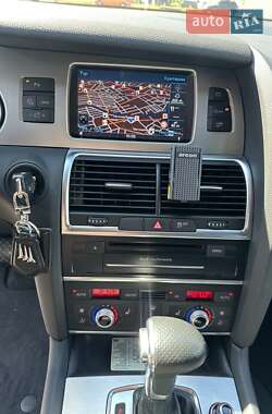 Внедорожник / Кроссовер Audi Q7 2012 в 