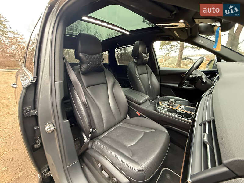 Позашляховик / Кросовер Audi Q7 2016 в Одесі