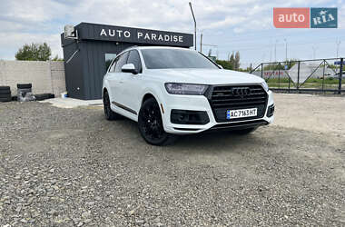 Позашляховик / Кросовер Audi Q7 2017 в Луцьку
