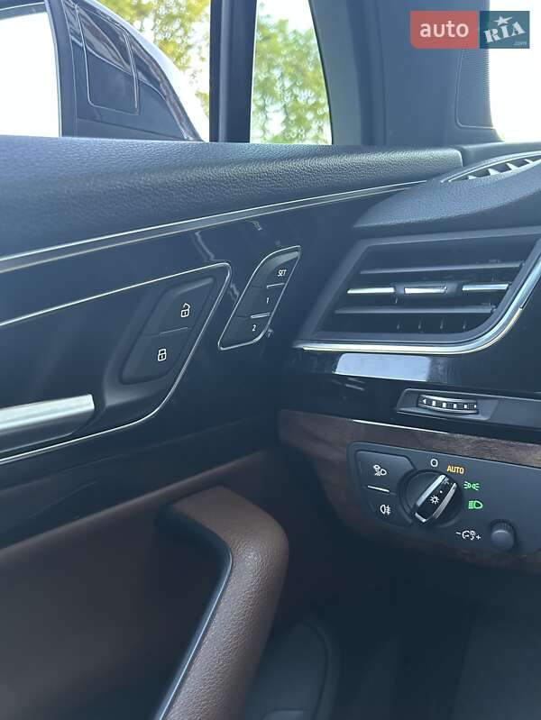 Внедорожник / Кроссовер Audi Q7 2016 в Виннице
