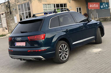 Внедорожник / Кроссовер Audi Q7 2017 в 