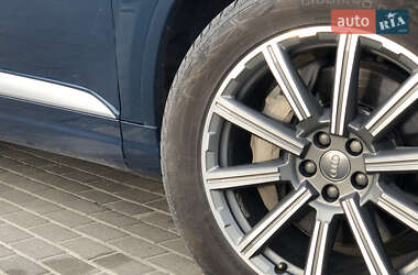 Внедорожник / Кроссовер Audi Q7 2017 в 