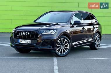 Внедорожник / Кроссовер Audi Q7 2020 в Киеве