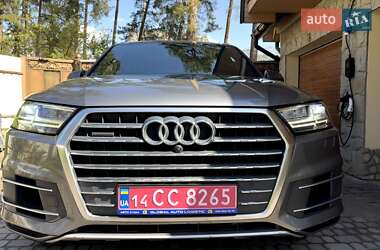 Позашляховик / Кросовер Audi Q7 2017 в Львові