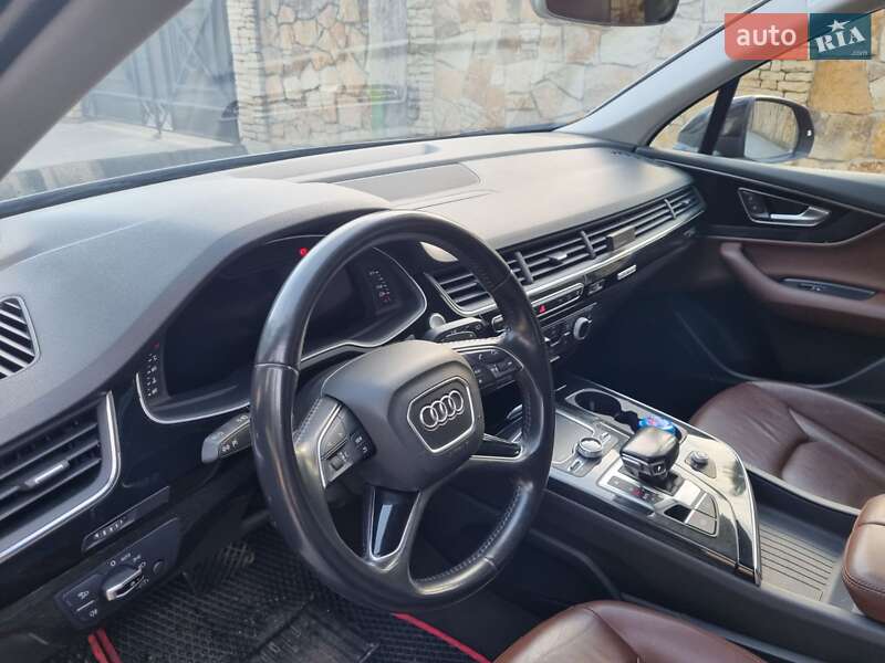 Внедорожник / Кроссовер Audi Q7 2016 в Виннице
