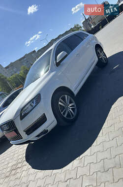 Позашляховик / Кросовер Audi Q7 2014 в Володимирі