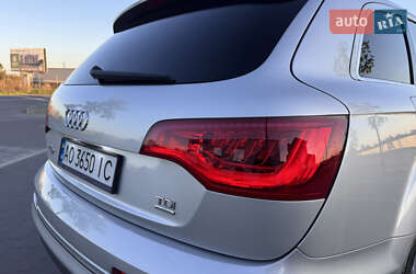 Внедорожник / Кроссовер Audi Q7 2009 в 