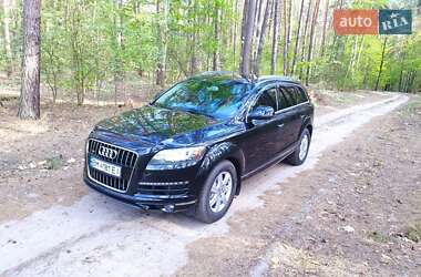 Внедорожник / Кроссовер Audi Q7 2010 в 