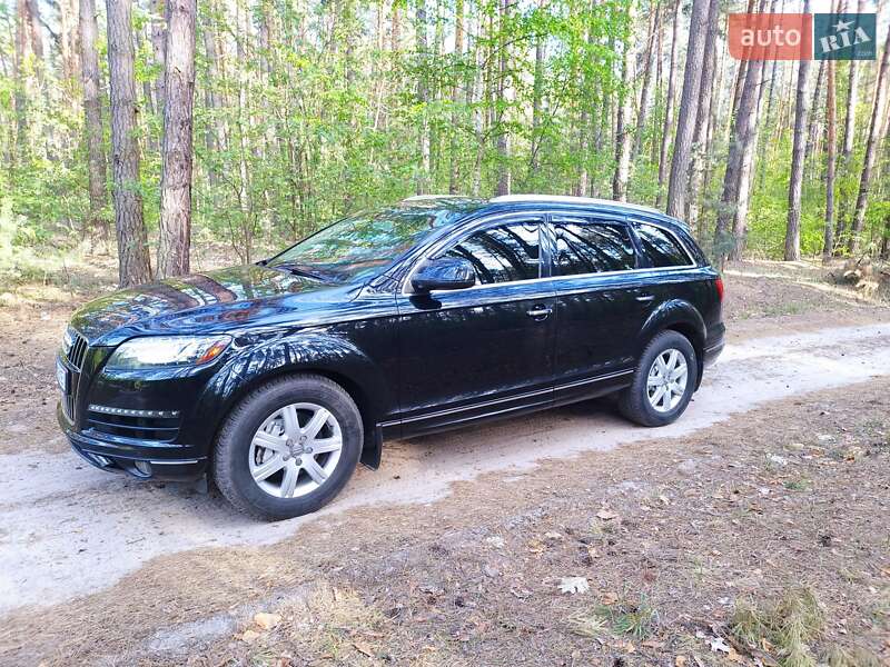 Позашляховик / Кросовер Audi Q7 2010 в Охтирці