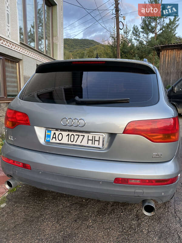 Внедорожник / Кроссовер Audi Q7 2007 в Тячеве