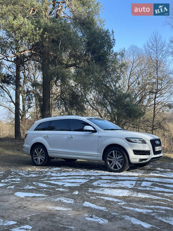 Внедорожник / Кроссовер Audi Q7 2014 в Прилуках