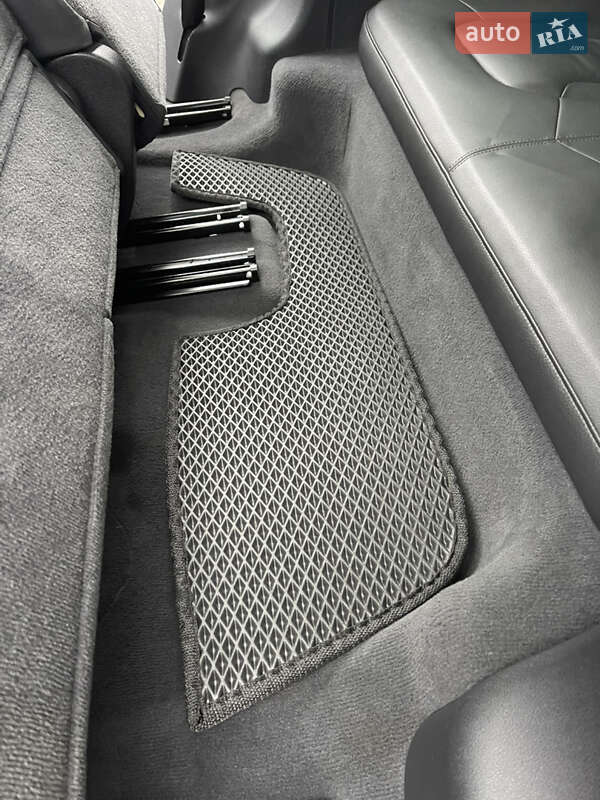Внедорожник / Кроссовер Audi Q7 2014 в Прилуках