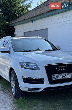 Внедорожник / Кроссовер Audi Q7 2014 в 