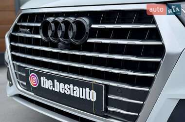 Внедорожник / Кроссовер Audi Q7 2017 в 