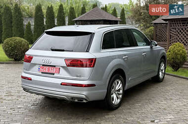Позашляховик / Кросовер Audi Q7 2016 в 