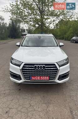 Позашляховик / Кросовер Audi Q7 2017 в Полтаві