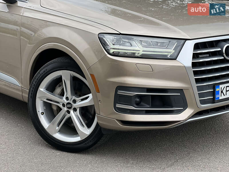 Внедорожник / Кроссовер Audi Q7 2018 в Запорожье