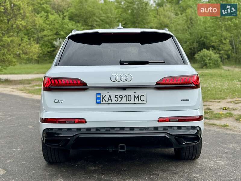Внедорожник / Кроссовер Audi Q7 2022 в Днепре