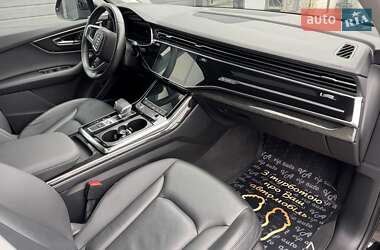 Позашляховик / Кросовер Audi Q7 2022 в 