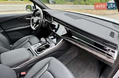 Внедорожник / Кроссовер Audi Q7 2022 в 