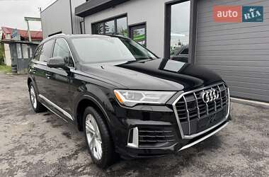 Позашляховик / Кросовер Audi Q7 2022 в 