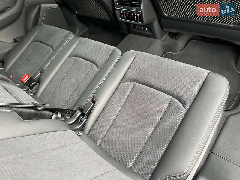 Внедорожник / Кроссовер Audi Q7 2025 в Киеве