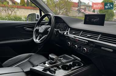 Внедорожник / Кроссовер Audi Q7 2018 в 