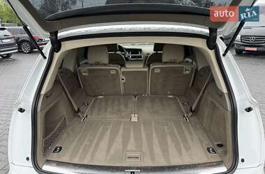 Внедорожник / Кроссовер Audi Q7 2013 в 