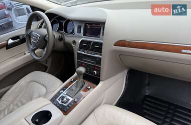 Внедорожник / Кроссовер Audi Q7 2013 в 