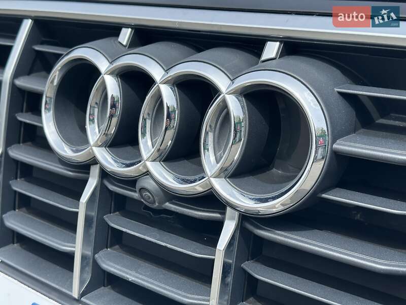 Внедорожник / Кроссовер Audi Q7 2020 в Киеве
