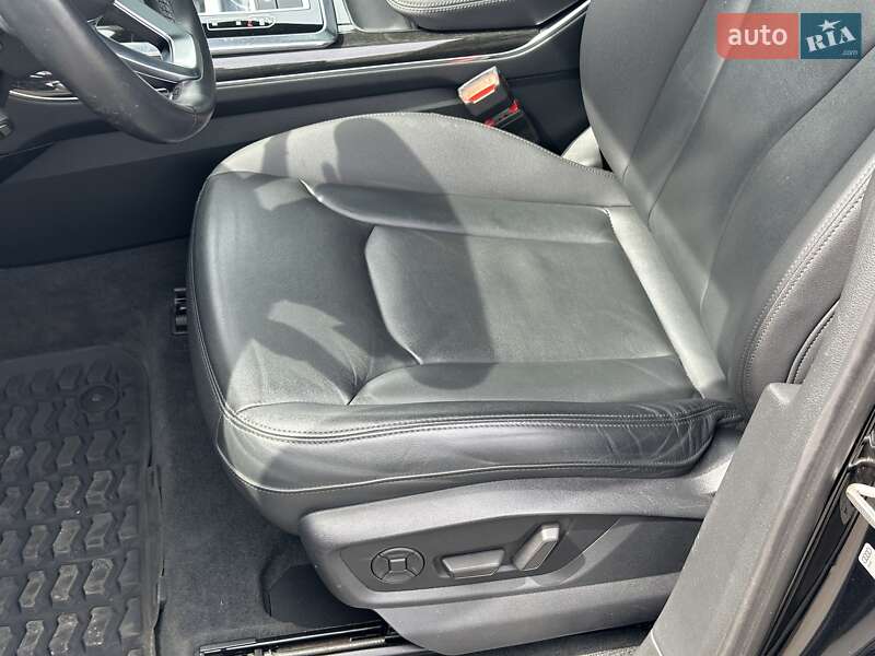 Внедорожник / Кроссовер Audi Q7 2020 в Киеве