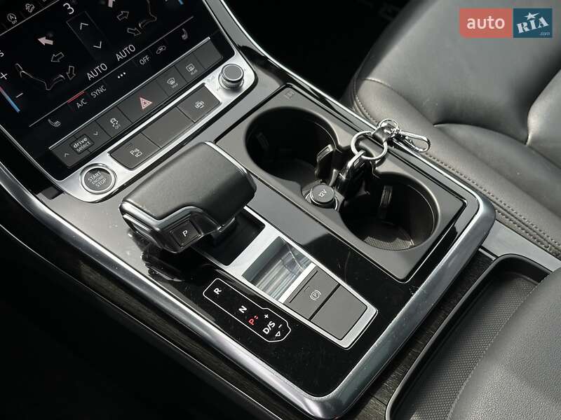 Внедорожник / Кроссовер Audi Q7 2020 в Киеве