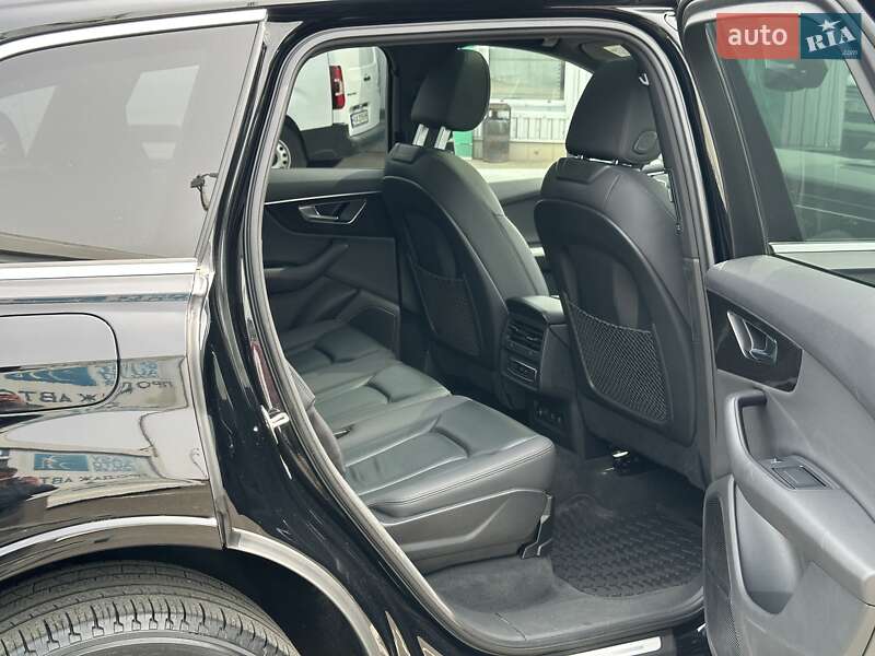 Внедорожник / Кроссовер Audi Q7 2020 в Киеве