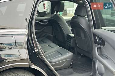 Внедорожник / Кроссовер Audi Q7 2020 в 