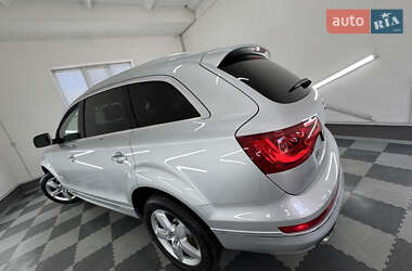 Позашляховик / Кросовер Audi Q7 2013 в 