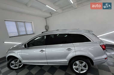 Позашляховик / Кросовер Audi Q7 2013 в 