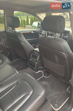 Позашляховик / Кросовер Audi Q7 2013 в 
