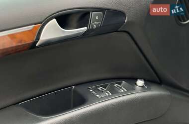 Внедорожник / Кроссовер Audi Q7 2014 в 