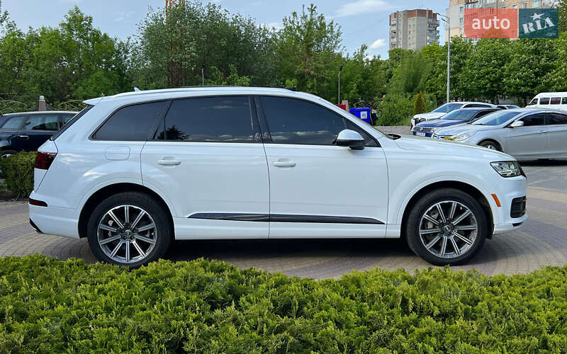 Внедорожник / Кроссовер Audi Q7 2016 в Львове
