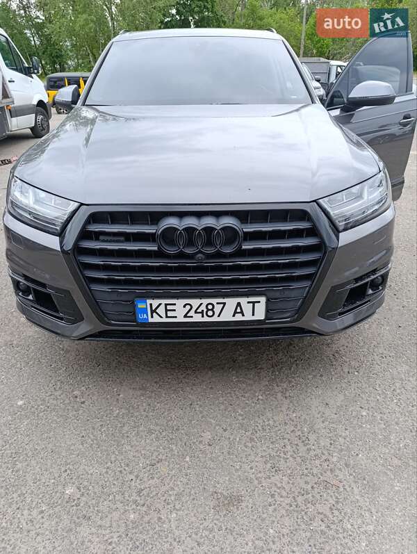 Внедорожник / Кроссовер Audi Q7 2018 в Днепре