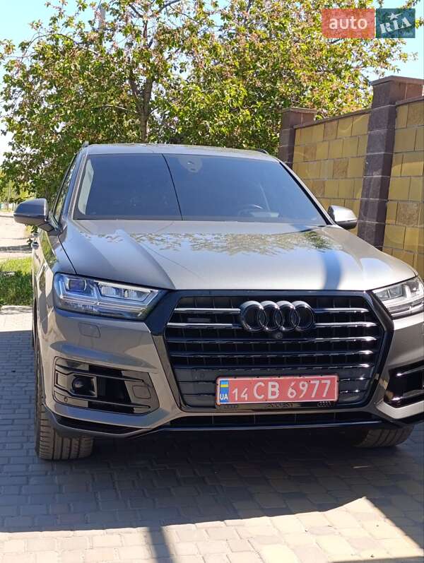 Внедорожник / Кроссовер Audi Q7 2018 в Днепре