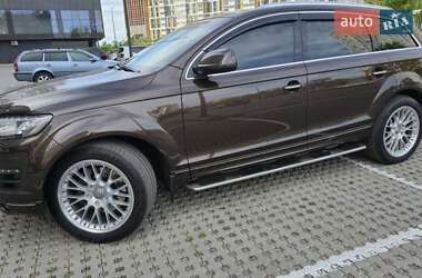 Внедорожник / Кроссовер Audi Q7 2013 в 
