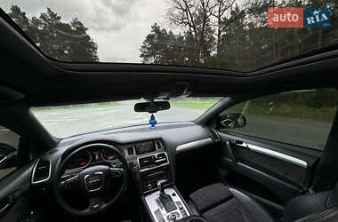 Внедорожник / Кроссовер Audi Q7 2010 в 
