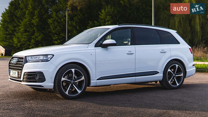 Внедорожник / Кроссовер Audi Q7 2017 в Львове