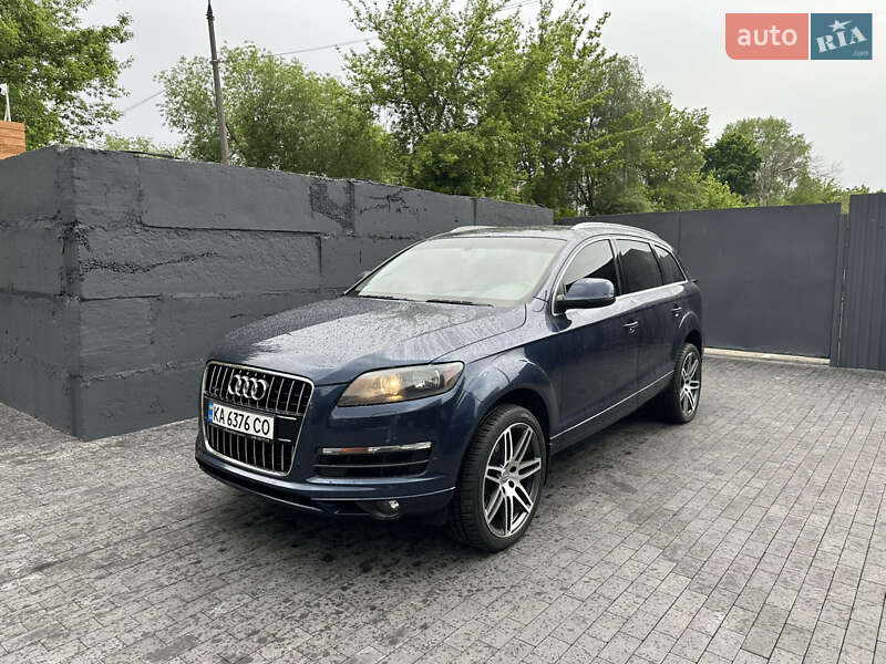 Audi Q7 2012